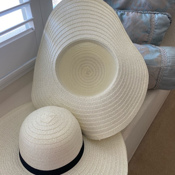 Summer Beach Hat - Picture 2 of 4